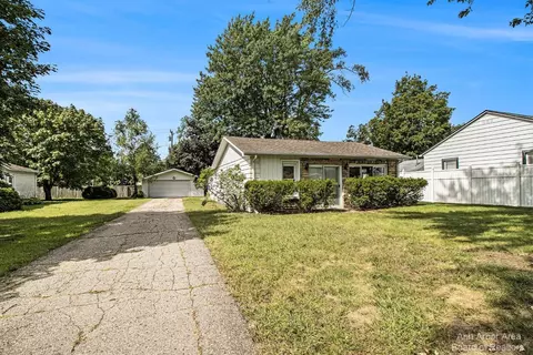 2150 Bradley Ave, Ypsilanti, MI 48198