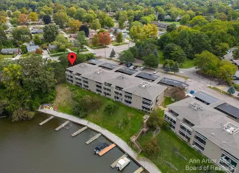 893 Cliffs Dr #308, Ypsilanti, MI 48198