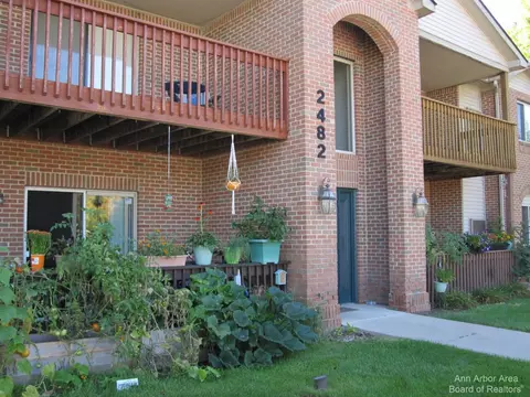 2482 Eagles Cir #7, Ypsilanti, MI 48197