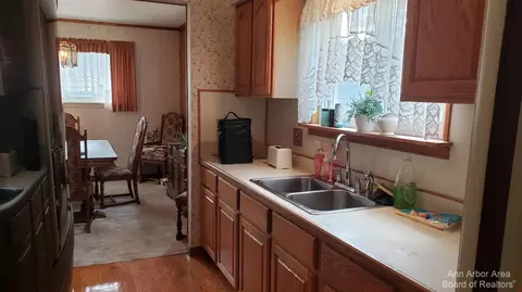12023 Tuttle Hl, Willis, MI 48191 photo 3
