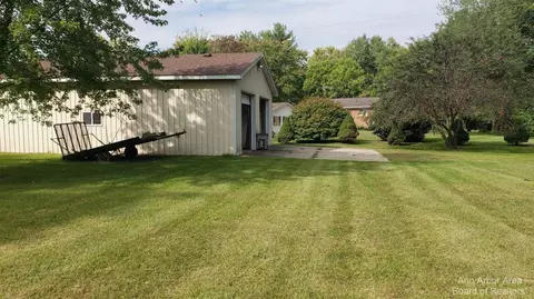 12023 Tuttle Hl, Willis, MI 48191 photo 25