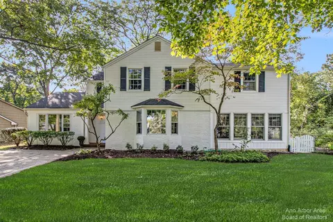 1311 Beechwood Dr, Ann Arbor, MI 48103
