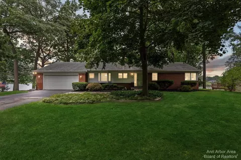 6675 Wellesley Ter, Clarkston, MI 48346