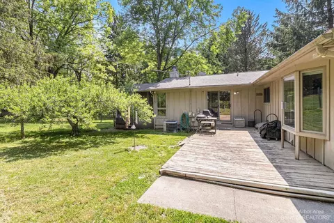 3458 E Pineview Dr, Dexter, MI 48130 photo 31