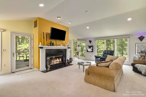 3458 E Pineview Dr, Dexter, MI 48130 photo 8