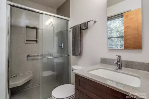 2367 Strieter Rd, Ann Arbor, MI 48103 photo 25