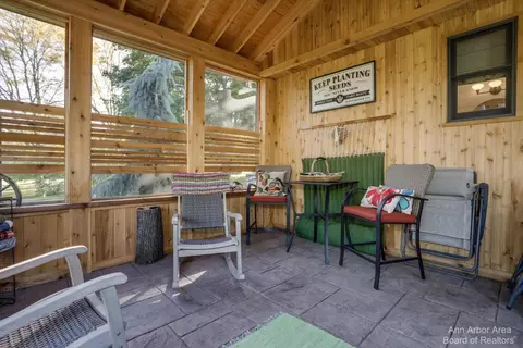 2367 Strieter Rd, Ann Arbor, MI 48103 photo 32