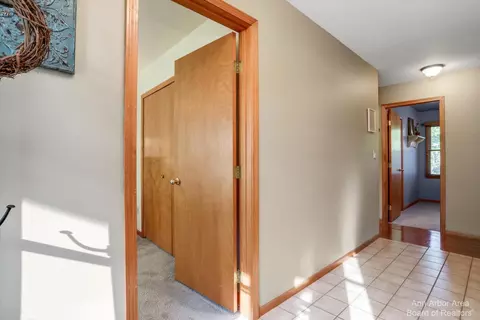 2367 Strieter Rd, Ann Arbor, MI 48103 photo 19