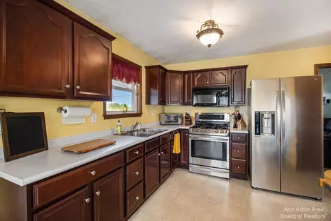 10993 Waterloo-munith Rd, Munith, MI 49259 photo 8