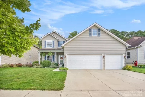 1151 Gene Dr, Chelsea, MI 48118