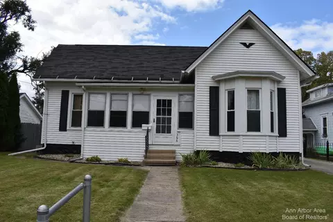 366 Wabash St, Milan, MI 48160