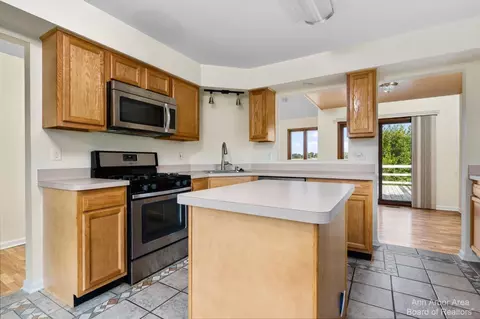 10275 Bemis Rd, Willis, MI 48191 photo 3