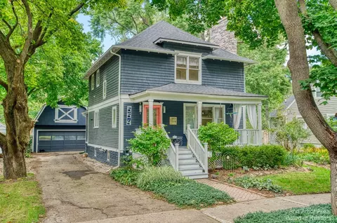 554 Chandler St, Chelsea, MI 48118