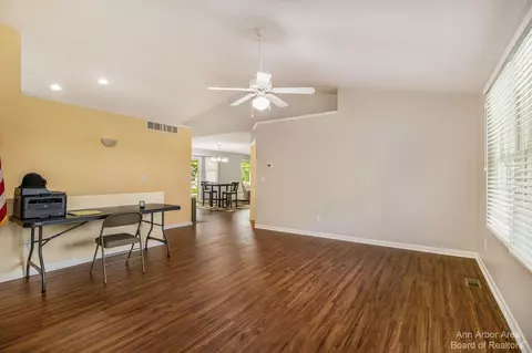 5368 Goedert Dr, Tecumseh, MI 49286 photo 3