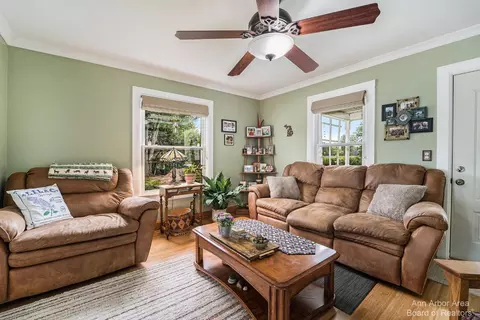 9565 Willis Rd, Willis, MI 48191 photo 7