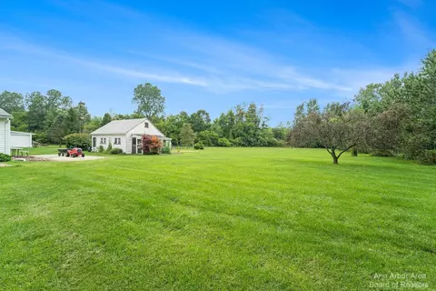 9565 Willis Rd, Willis, MI 48191 photo 33