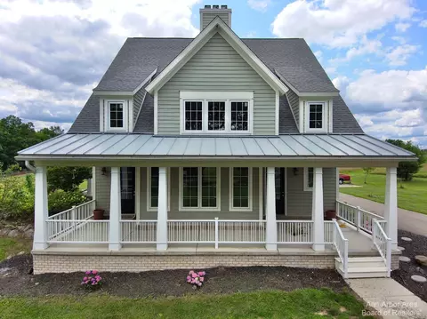 12500 Sheridan, Manchester, MI 48158