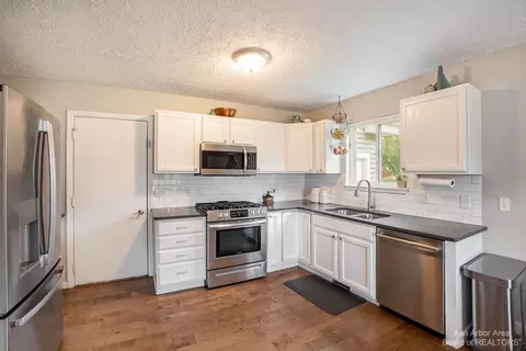 3591 Ryan Dr, Dexter, MI 48130 photo 11