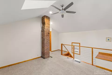 124 E Summit St, Ann Arbor, MI 48104 photo 20
