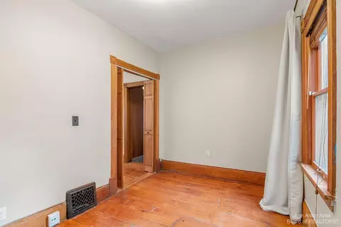 124 E Summit St, Ann Arbor, MI 48104 photo 11