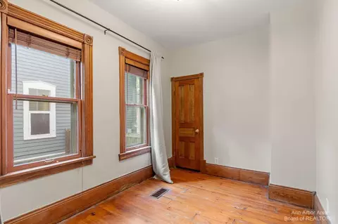 124 E Summit St, Ann Arbor, MI 48104 photo 10
