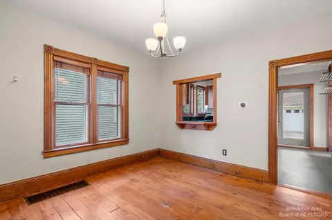124 E Summit St, Ann Arbor, MI 48104 photo 6
