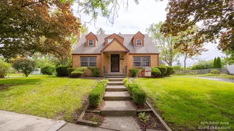 1845 Arbordale, Ann Arbor, MI 48103