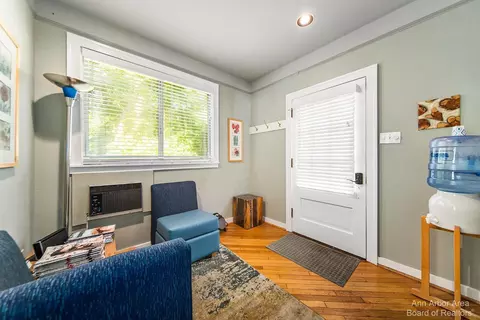 2 Ridgemor Dr, Ann Arbor, MI 48103 photo 77