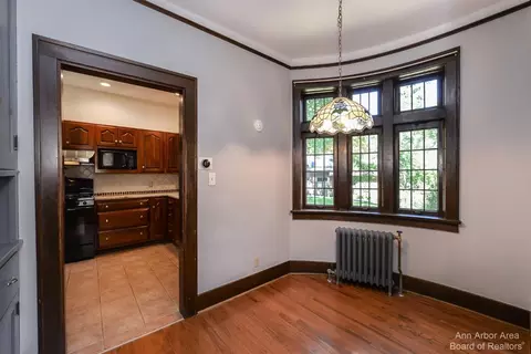 2 Ridgemor Dr, Ann Arbor, MI 48103 photo 9