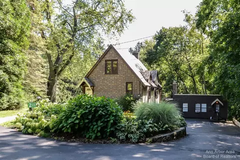 2 Ridgemor Dr, Ann Arbor, MI 48103 photo 55