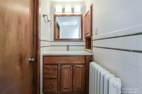 2 Ridgemor Dr, Ann Arbor, MI 48103 photo 39