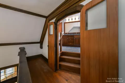 2 Ridgemor Dr, Ann Arbor, MI 48103 photo 35