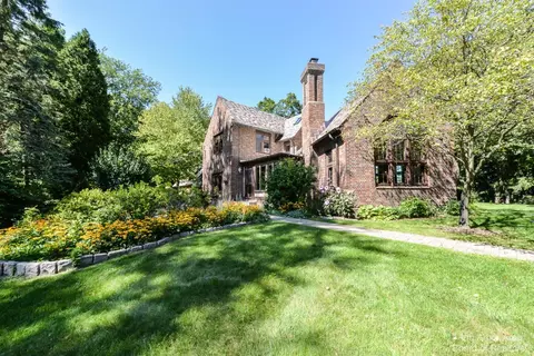 2 Ridgemor Dr, Ann Arbor, MI 48103 photo 87
