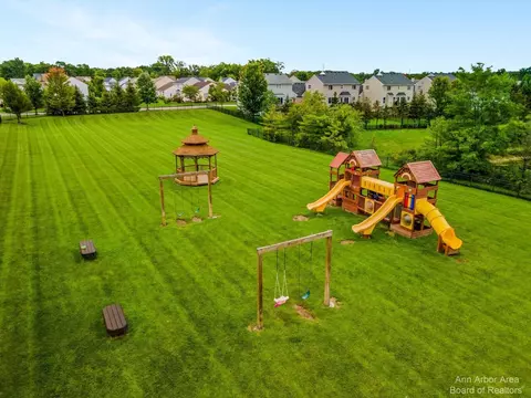 4075 Ash Tree Ln, Howell, MI 48843 photo 24