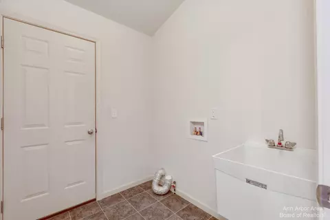 4075 Ash Tree Ln, Howell, MI 48843 photo 17