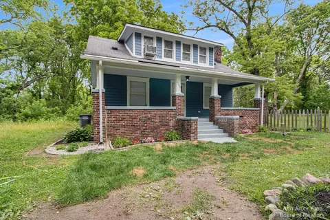 3390 Porter St, Ann Arbor, MI 48103