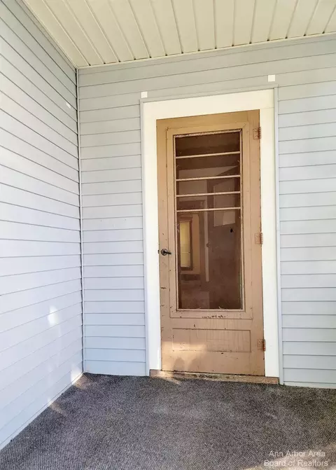 600 W Monroe St, Jackson, MI 49202 photo 2