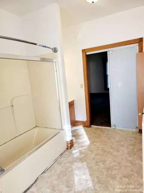 600 W Monroe St, Jackson, MI 49202 photo 11