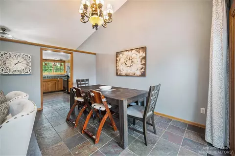 6624 Robison Ln, Saline, MI 48176 photo 12