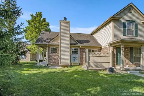 218 Commons Ct, Saline, MI 48176 photo 26