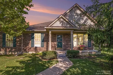 218 Commons Ct, Saline, MI 48176 photo 28