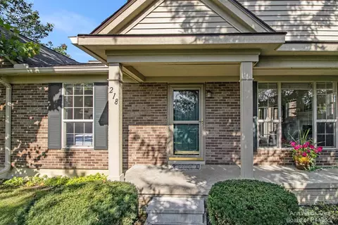 218 Commons Ct, Saline, MI 48176 photo 2