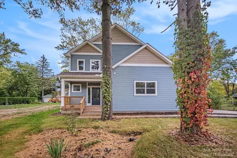 582 Kuehnle, Ann Arbor, MI 48103