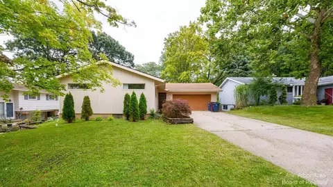 1724 Arbordale St, Ann Arbor, MI 48103