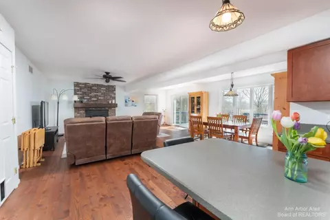 10980 Trinkle Trl, Dexter, MI 48130 photo 17