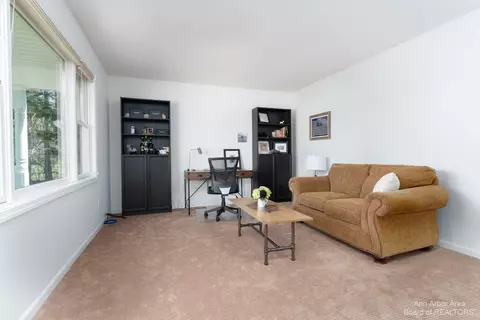 10980 Trinkle Trl, Dexter, MI 48130 photo 9