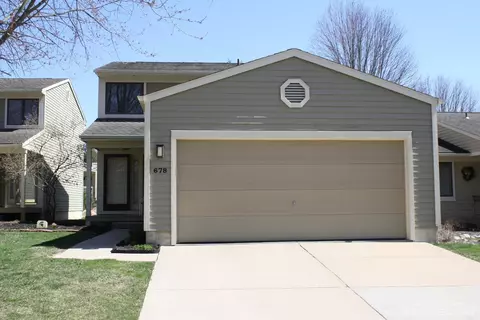 678 Woodcreek Cir, Saline, MI 48176