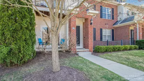 301 Scio Village Ct #148, Ann Arbor, MI 48103