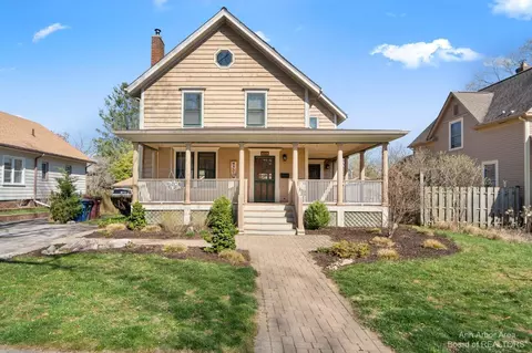 439 Eberwhite Blvd, Ann Arbor, MI 48103 photo 1