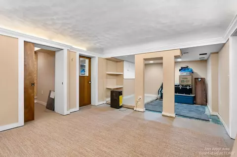 439 Eberwhite Blvd, Ann Arbor, MI 48103 photo 75